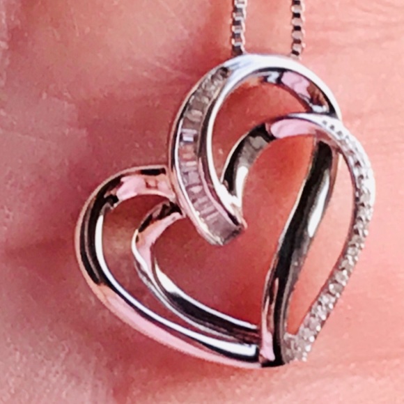 NWOT.22 CTW GENUINE DIAMOND HEART NECKLACE - Picture 4 of 14